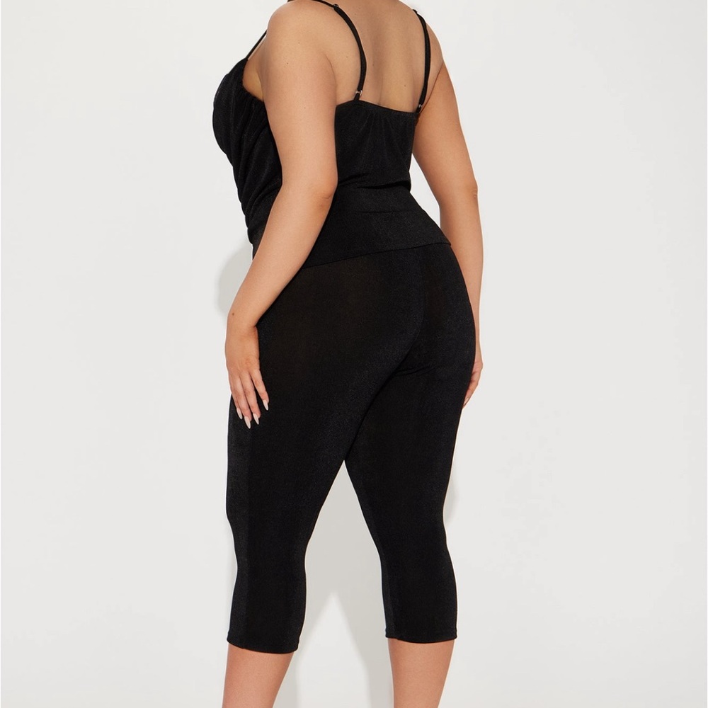 Black Capri set